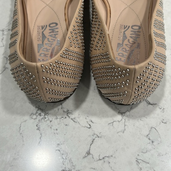 Women’s Salvatore Ferrragamo shoes - Picture 3 of 7